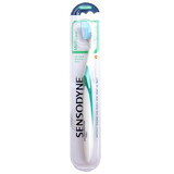 Spazzolino Medium Expert Multicare Sensodyne, 1 pezzo, Gsk