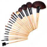 Set of 19 Fraulein38 makeup brushes + brush storage bag