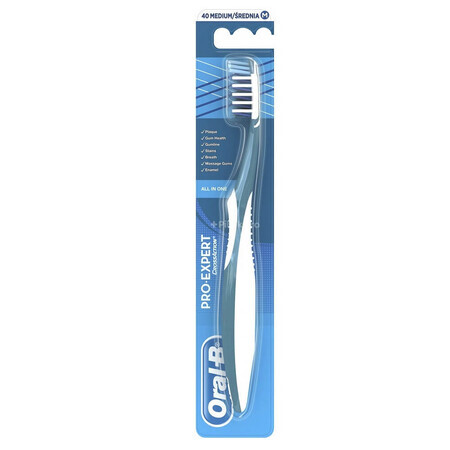 Pro-Expert CrossAction All In One Handzahnbürste, 40 Medium, Oral-B