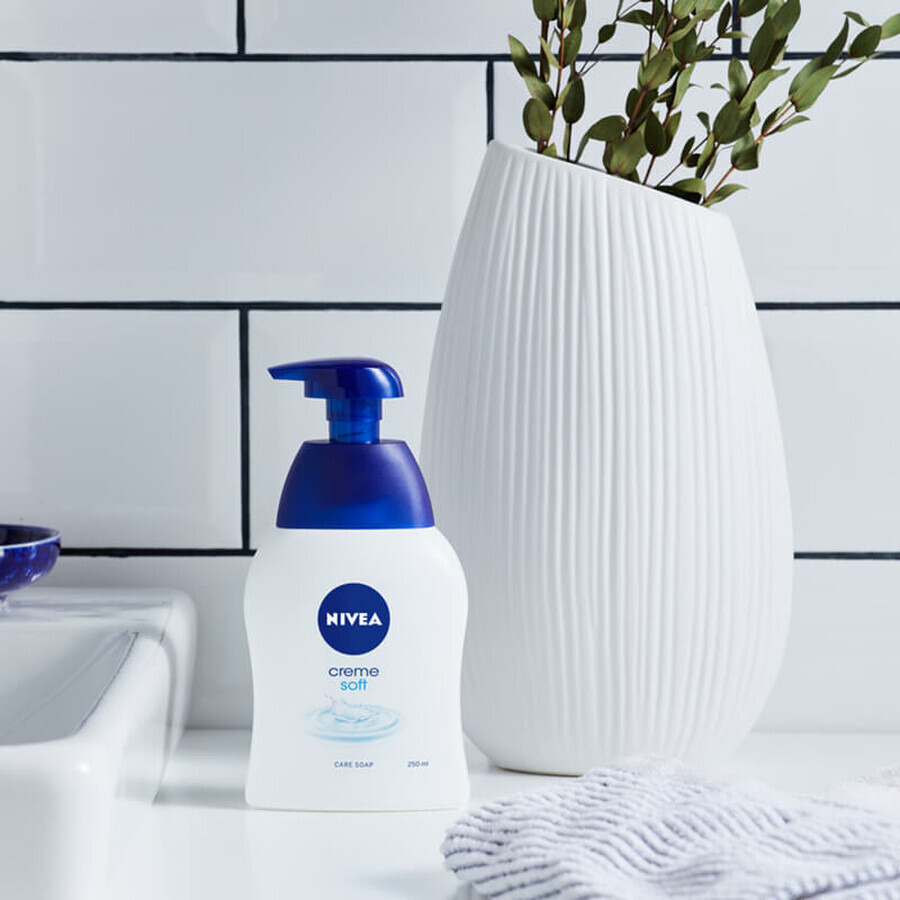 Nivea, romige vloeibare zeep, Creme Soft, 250 ml