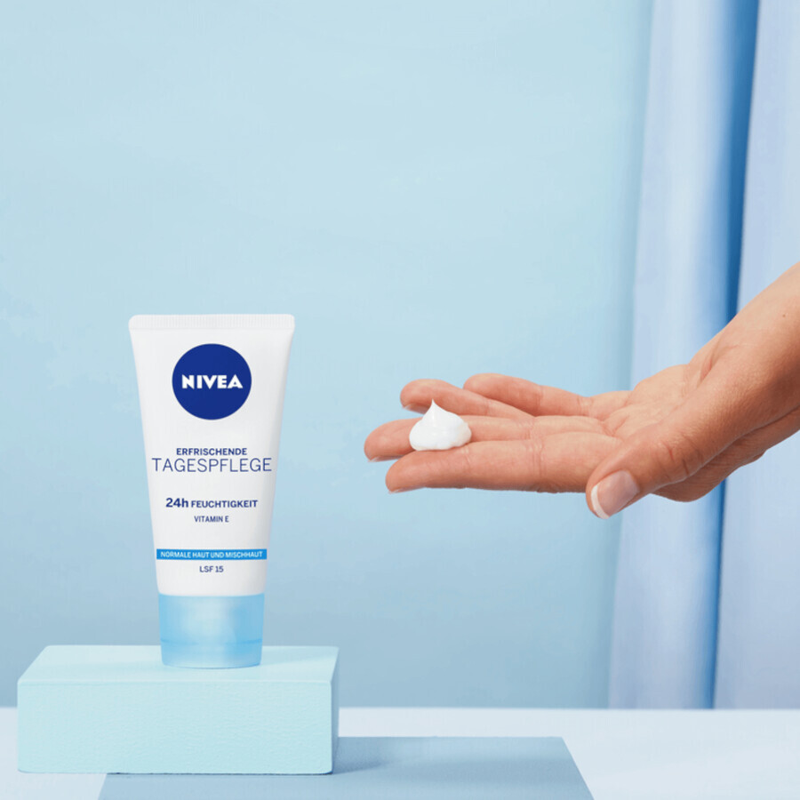 Nivea 24h Crème de jour hydratante et rafraîchissante, peaux normales et mixtes, 50 ml