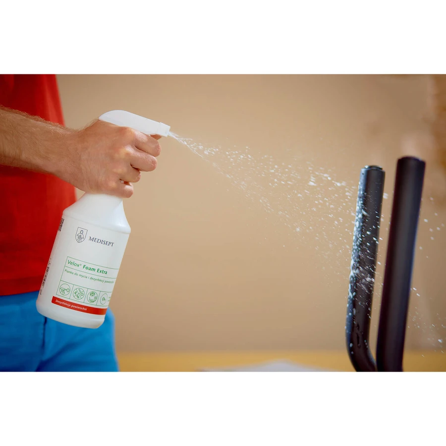 Medisept Velox Foam Extra, schuim voor reiniging en desinfectie van oppervlakken, 1 l
