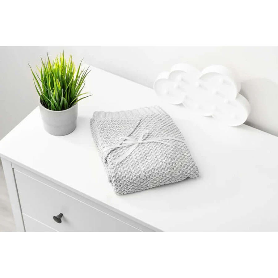 Couverture avec capuchon gris 90X85