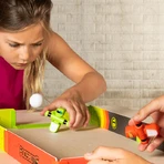 Foosbots - Wedstrijdset met stadion- en voetbalrobots