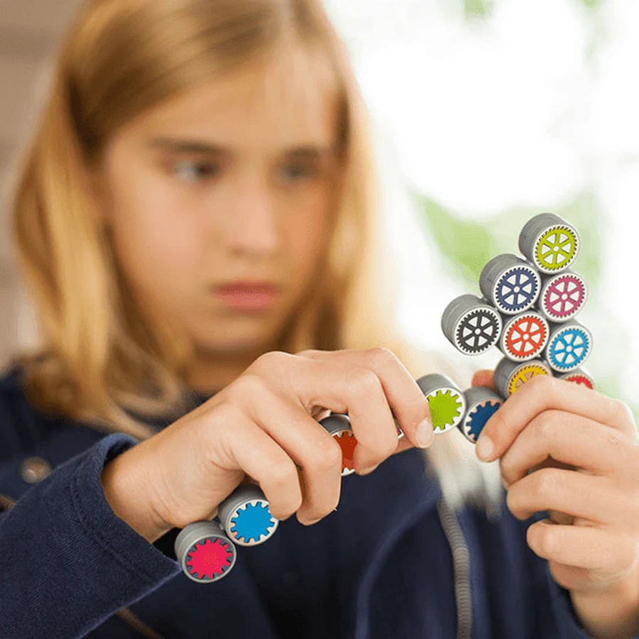 Coggy - Edukacyjna układanka magnetyczna z 16 metalowymi elementami: ceny i cechy