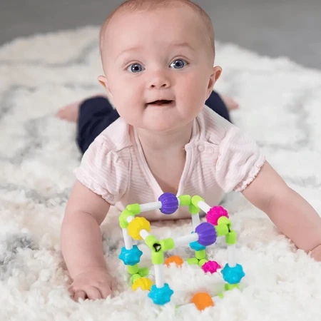Quubi - Cube sensoriel flexible pour bébés