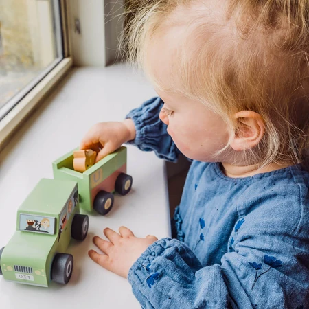 Wooden truck for transporting farm animals, Orange Tree Toys