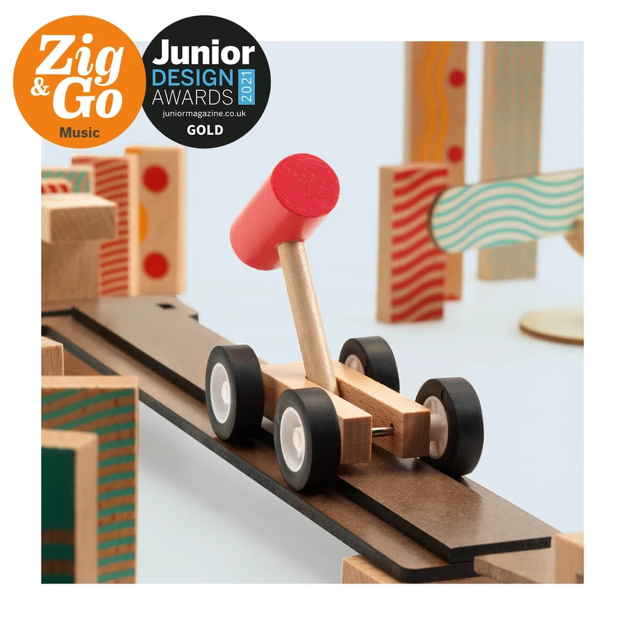 Zig and Go Djeco, set for building paths, Music