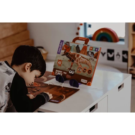 Educational magnetic game - Tyrannosaurus Rex