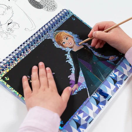 Set creativ de razuit si colorat Disney Frozen