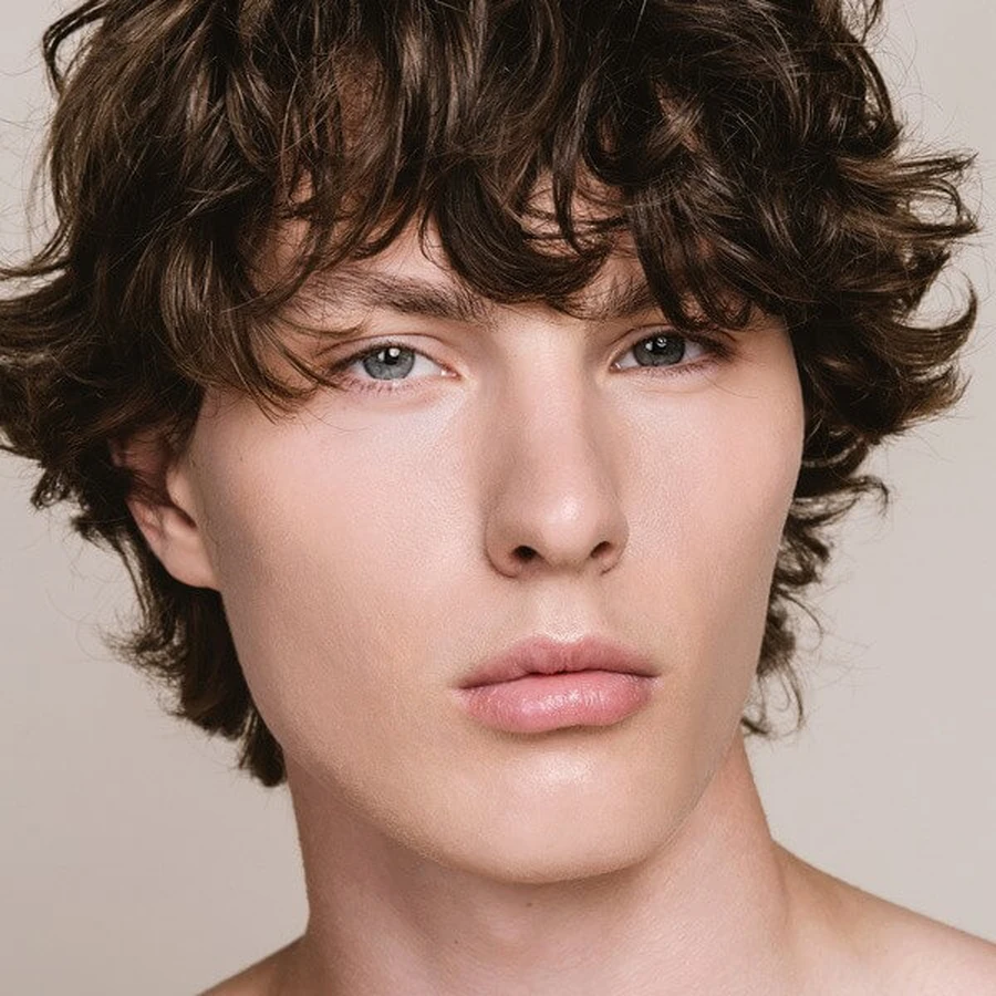 Madara Skin Equal, Soft Glow Foundation SPF15, Grundierung, Elfenbein 20, 30 ml.