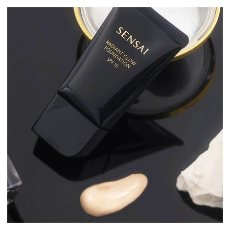 Kanebo Sensai radiant glow foundation - liquid foundation no. rg102 ivory beige