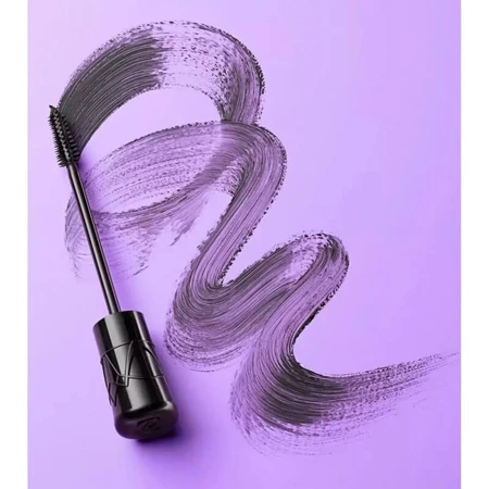 Essence Call Me Queen - Black Volumizing Mascara 11.5 ml