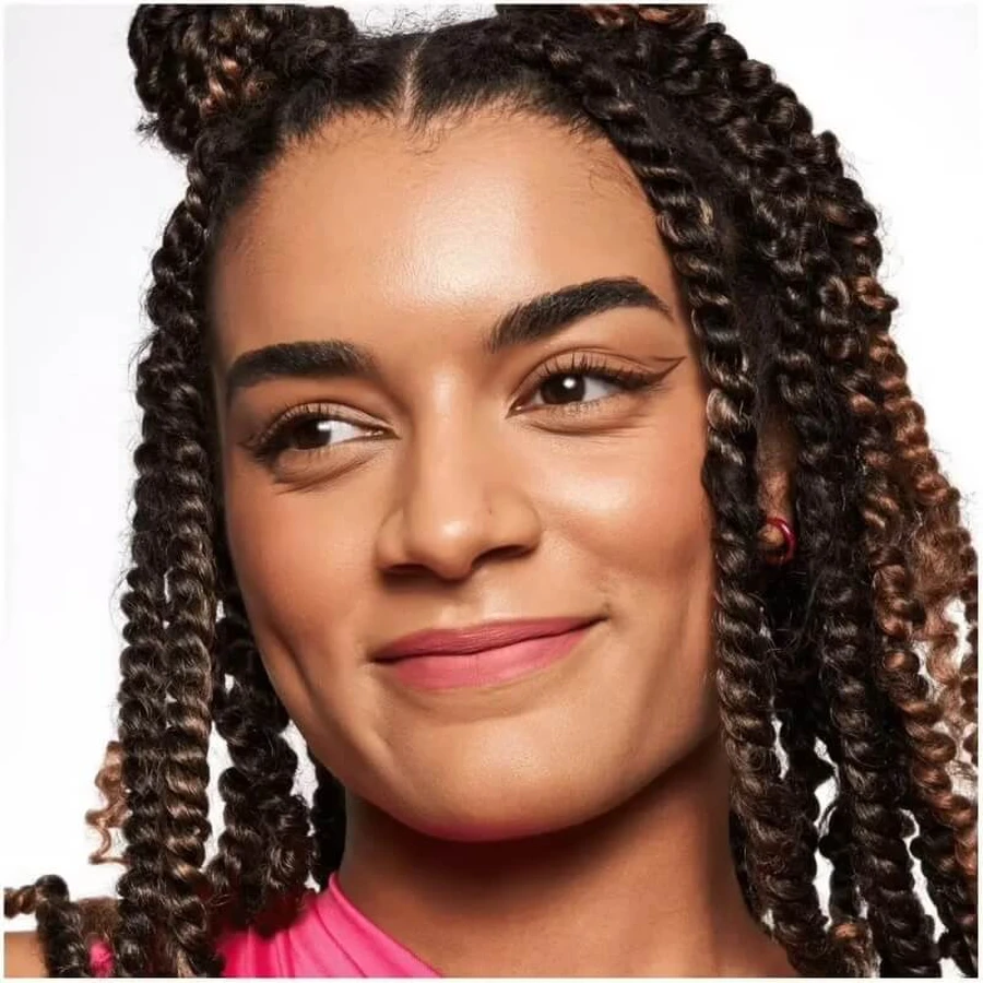 Essence Call Me Queen - Black Volumizing Mascara 11.5 ml