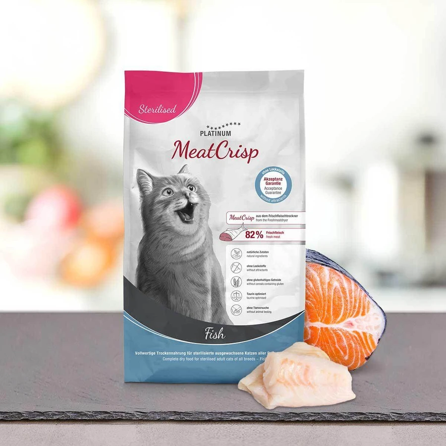 PLATINUM MeatCrisp Stérilisé, Poisson, Croquettes pour chattes stérilisées, Déshydratées, 3 kg